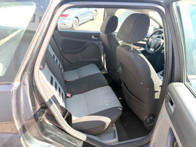 Ford Focus Station Wagon 2.0 (145CV) SW Bz.- GPL Tit. (14)