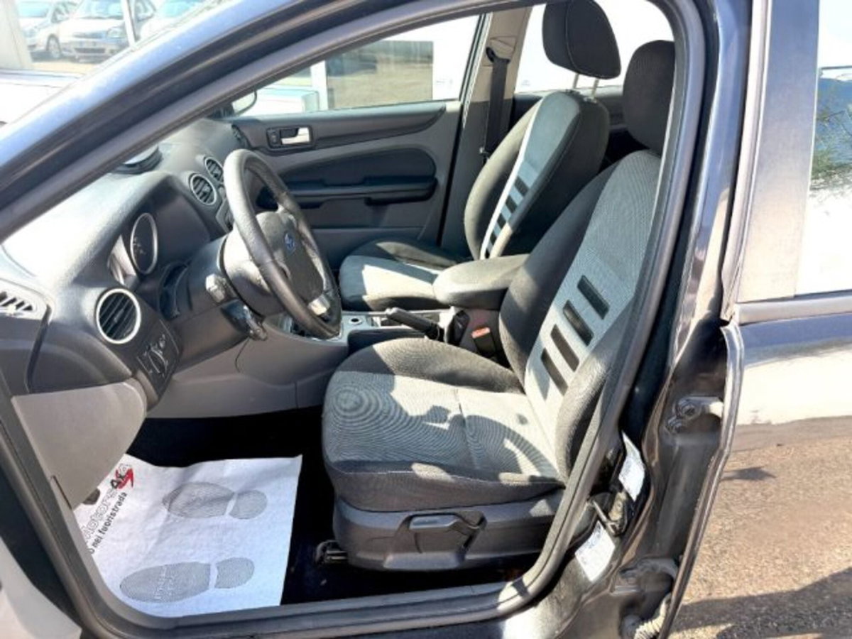 Ford Focus Station Wagon 2.0 (145CV) SW Bz.- GPL Tit. (8)