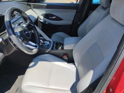 Jaguar E-Pace 2.0d i4 mhev R-Dynamic SE awd 163cv auto (10)