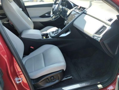 Jaguar E-Pace 2.0d i4 mhev R-Dynamic SE awd 163cv auto (7)