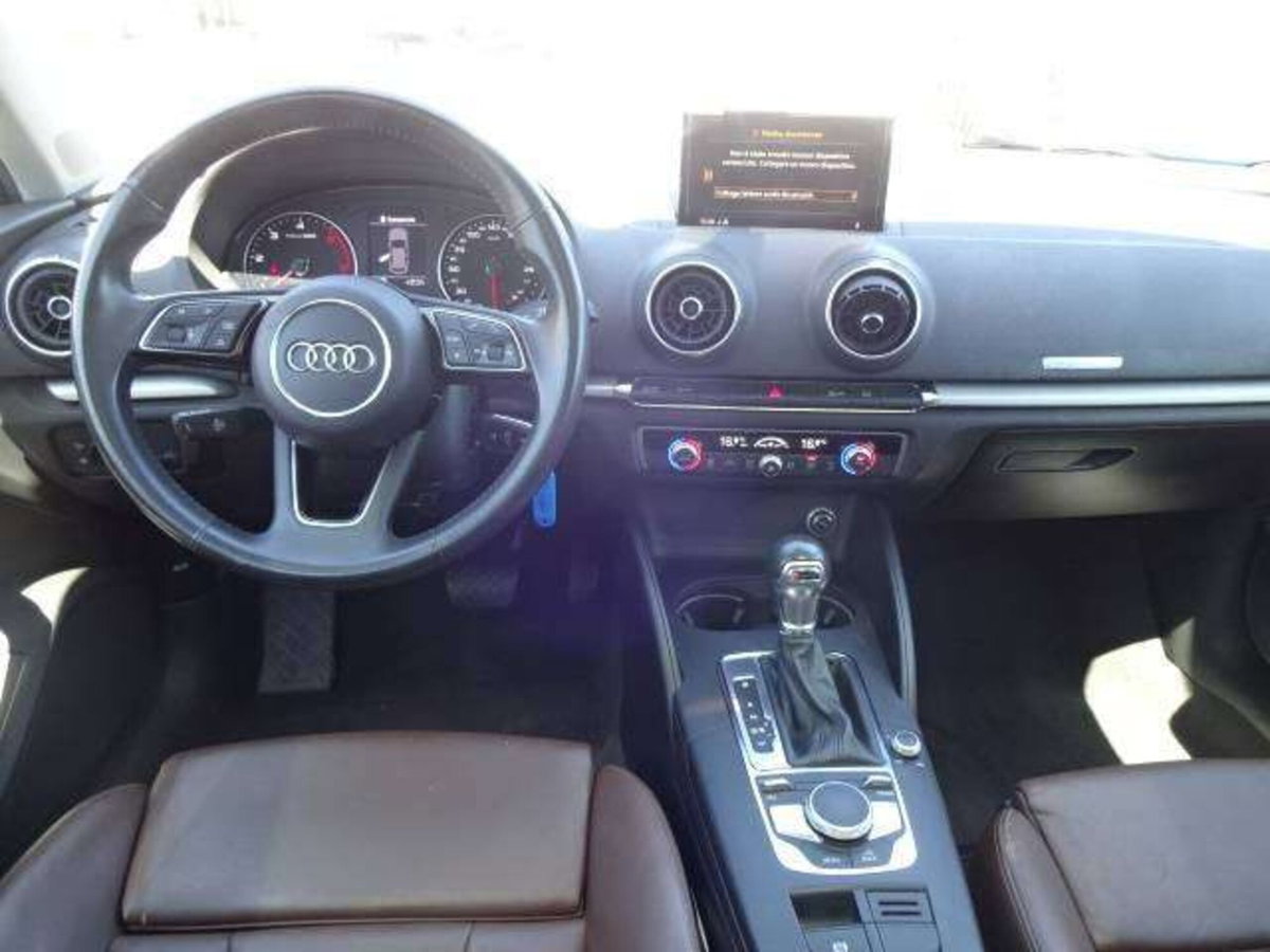 Audi A3 Sportback 1.6 TDI 116 CV (9)