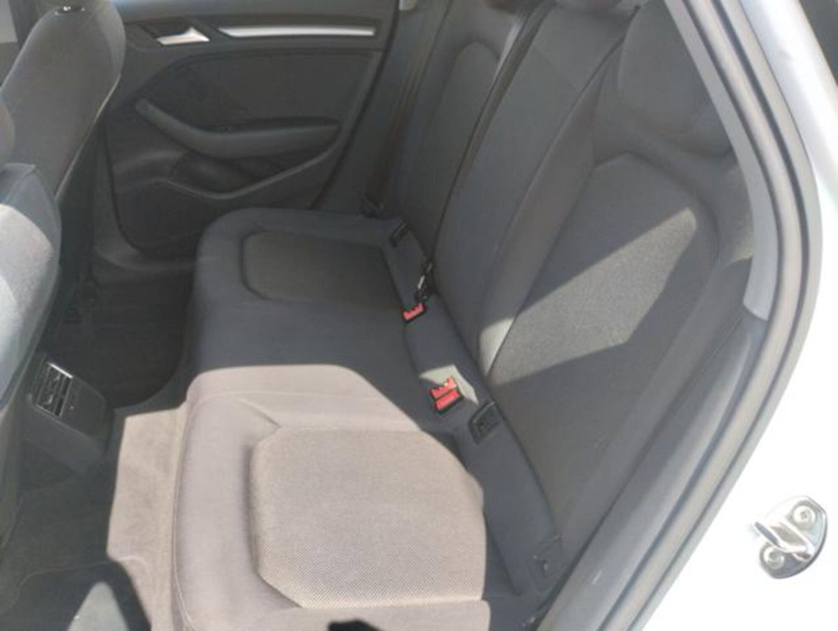 Audi A3 Sportback 35 TDI S tronic S line edition (11)