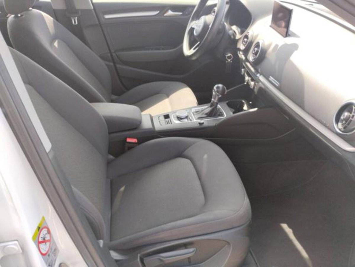Audi A3 Sportback 35 TDI S tronic S line edition (8)