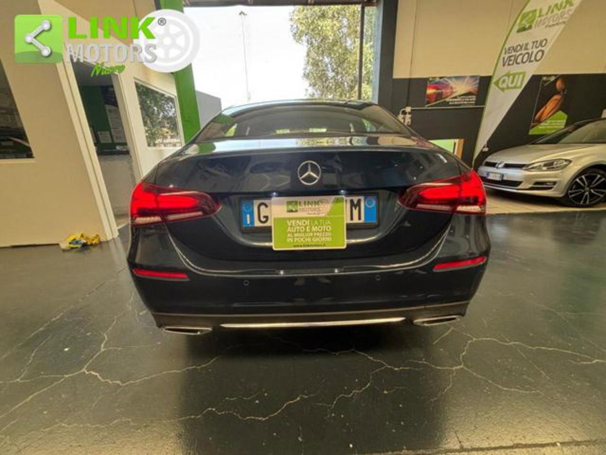 Mercedes-Benz Classe A Sedan 200 d Automatic 4p. Business (3)