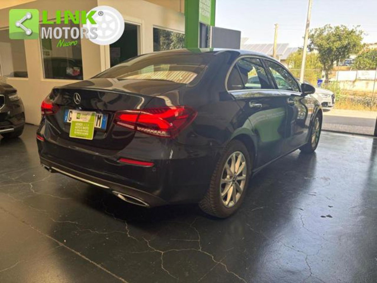 Mercedes-Benz Classe A Sedan 200 d Automatic 4p. Business (4)