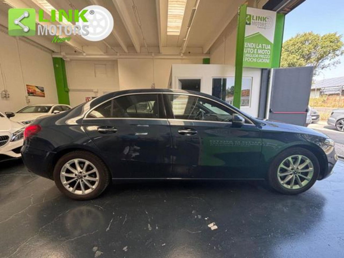 Mercedes-Benz Classe A Sedan 200 d Automatic 4p. Business (5)