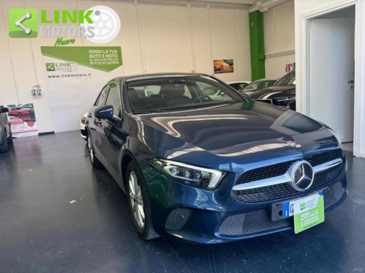 Mercedes-Benz Classe A Sedan 200 d Automatic 4p. Business (6)
