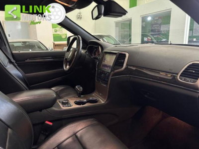 Jeep Grand Cherokee 3.0 V6 CRD 250 CV Multijet II Overland (16)