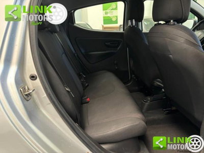 Lancia Ypsilon 1.2 69 CV 5 porte Platinum (19)