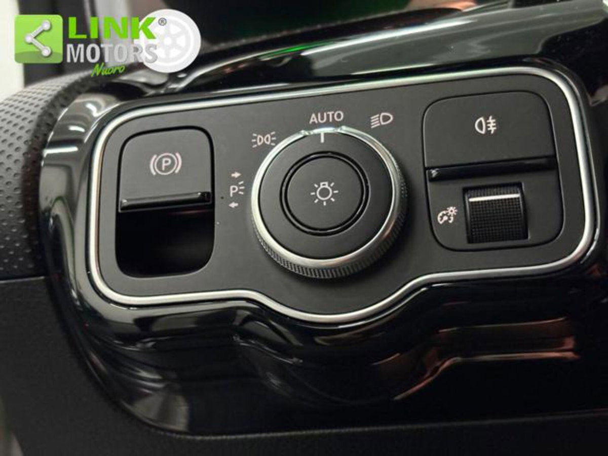Mercedes-Benz CLA Shooting Brake 200 d Automatic Shooting Brake Premium (17)
