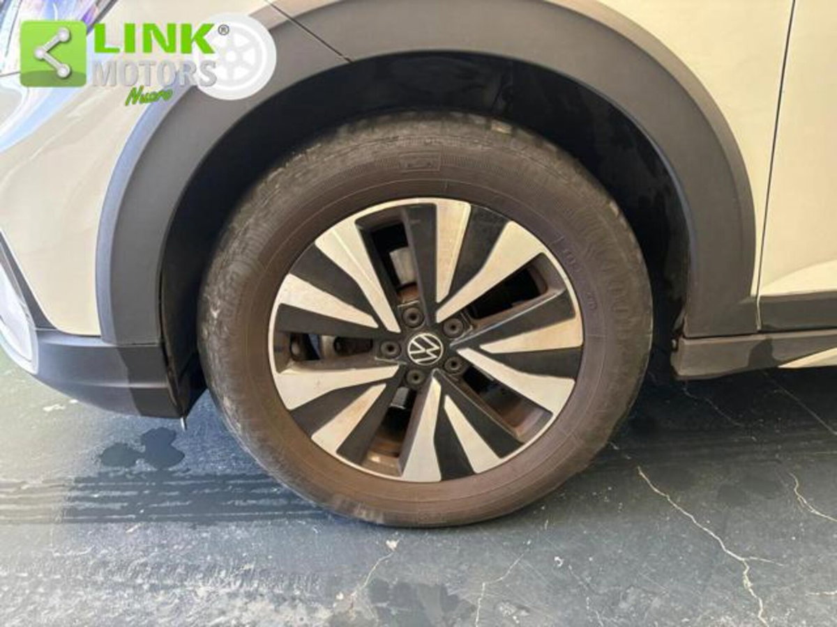 Volkswagen Taigo 1.0 TSI 110 CV Life (17)