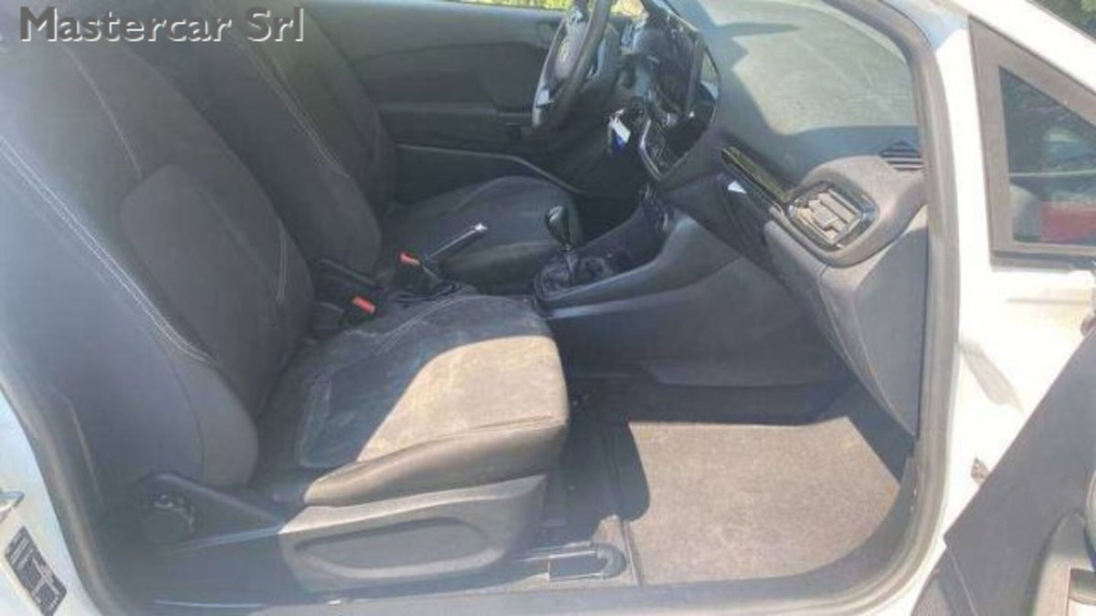 Ford Fiesta 1.0 EcoBoost 125CV 3 porte ST-Line (7)