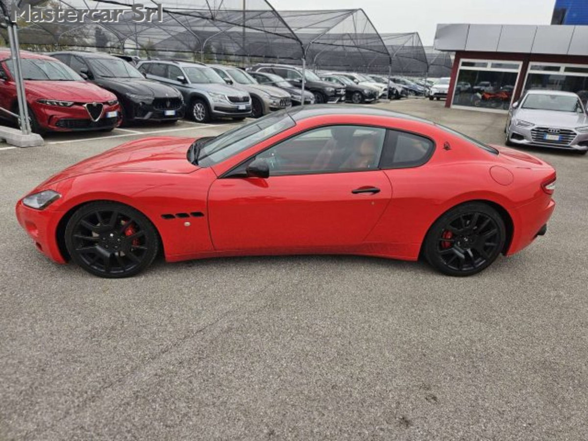 Maserati Granturismo GranTurismo 4.2 V8 (3)