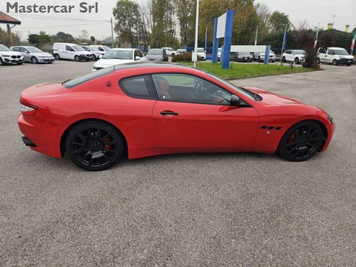 Maserati Granturismo GranTurismo 4.2 V8 (7)