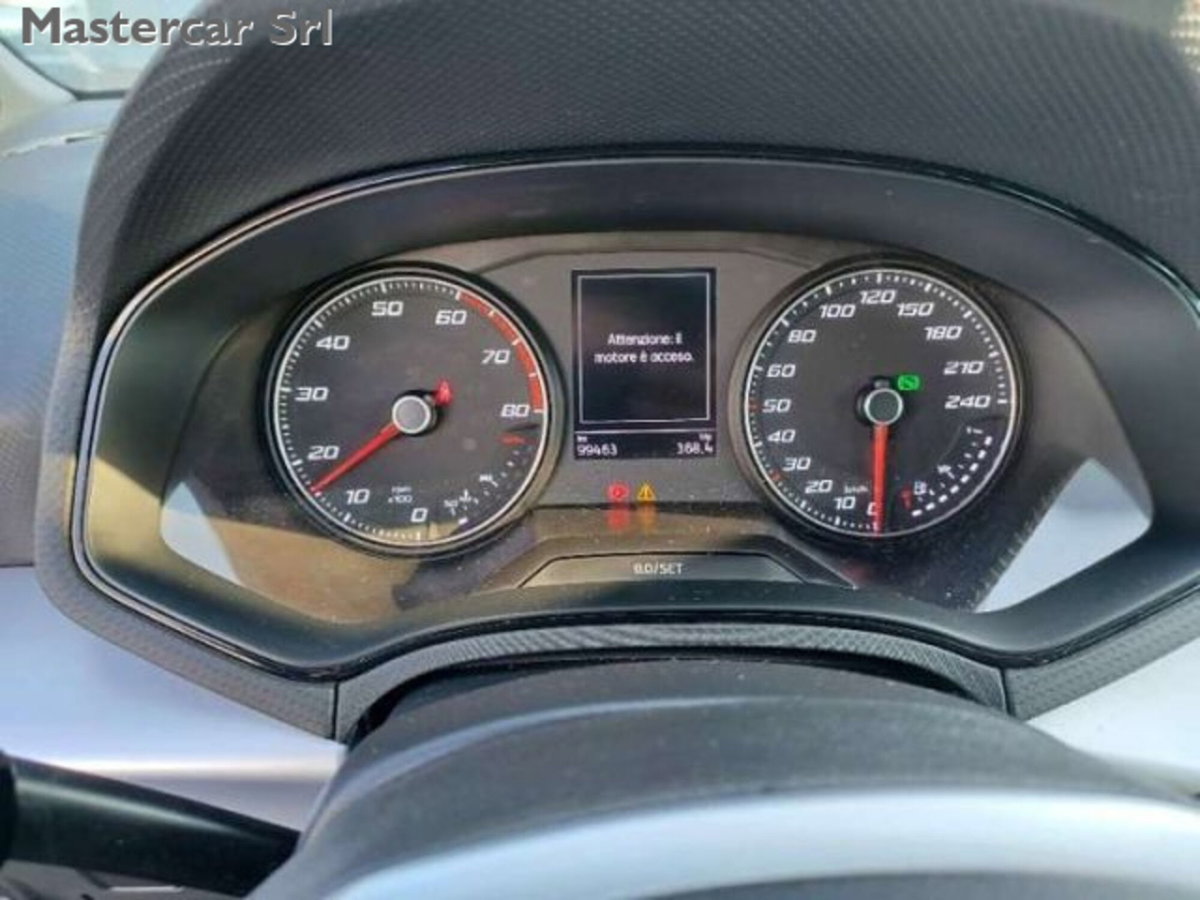 SEAT Arona 1.0 EcoTSI 110 CV DSG FR (11)