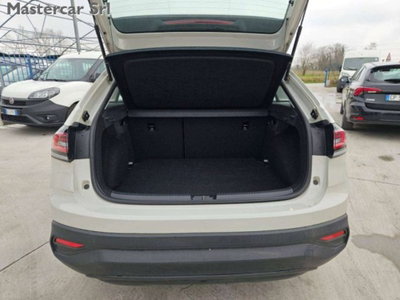 Volkswagen Taigo 1.0 TSI 110 CV DSG R-Line (12)