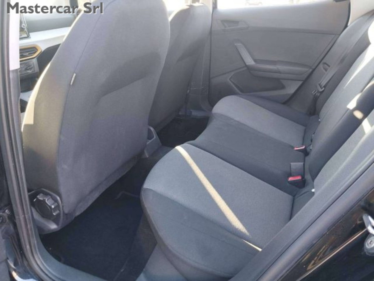 SEAT Arona 1.0 ecotsi 95cv (12)