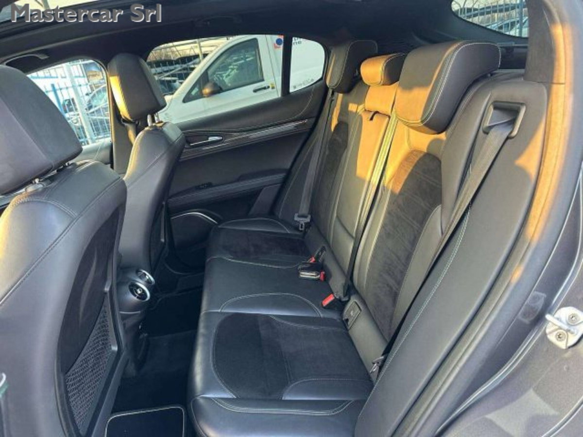 Alfa Romeo Stelvio Stelvio 2.9 Bi-Turbo V6 510 CV AT8 Quadrifoglio (11)