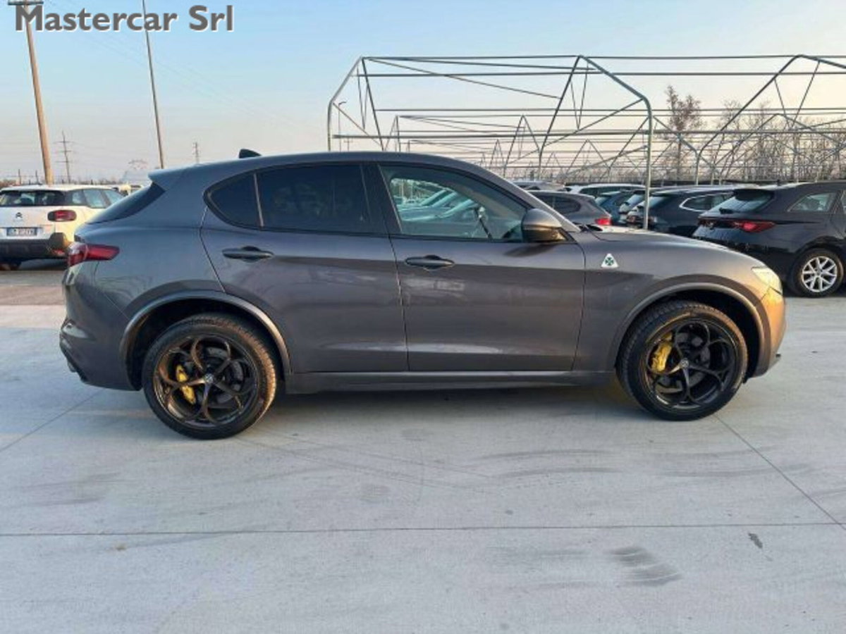 Alfa Romeo Stelvio Stelvio 2.9 Bi-Turbo V6 510 CV AT8 Quadrifoglio (7)