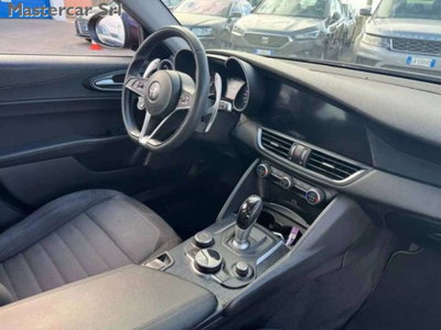 Alfa Romeo Giulia 2.2 Turbodiesel 160 CV AT8 Business (13)