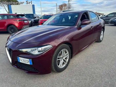Alfa Romeo Giulia 2.2 Turbodiesel 160 CV AT8 Business (2)