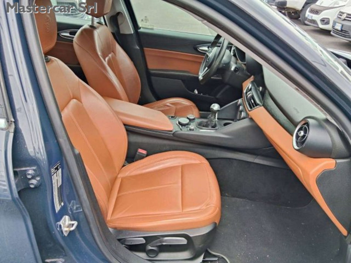 Alfa Romeo Giulia 2.2 Turbodiesel 150 CV AT8 Super (13)