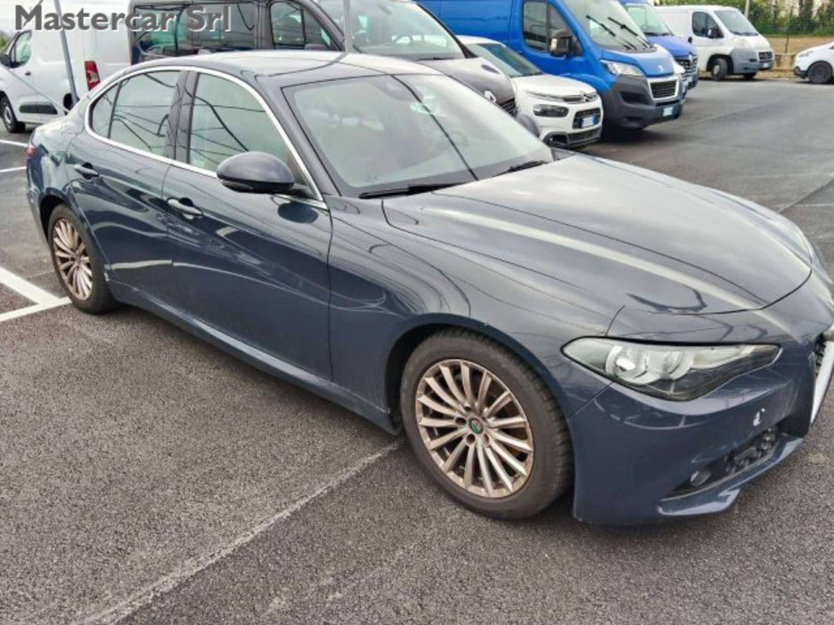 Alfa Romeo Giulia 2.2 Turbodiesel 150 CV AT8 Super (4)