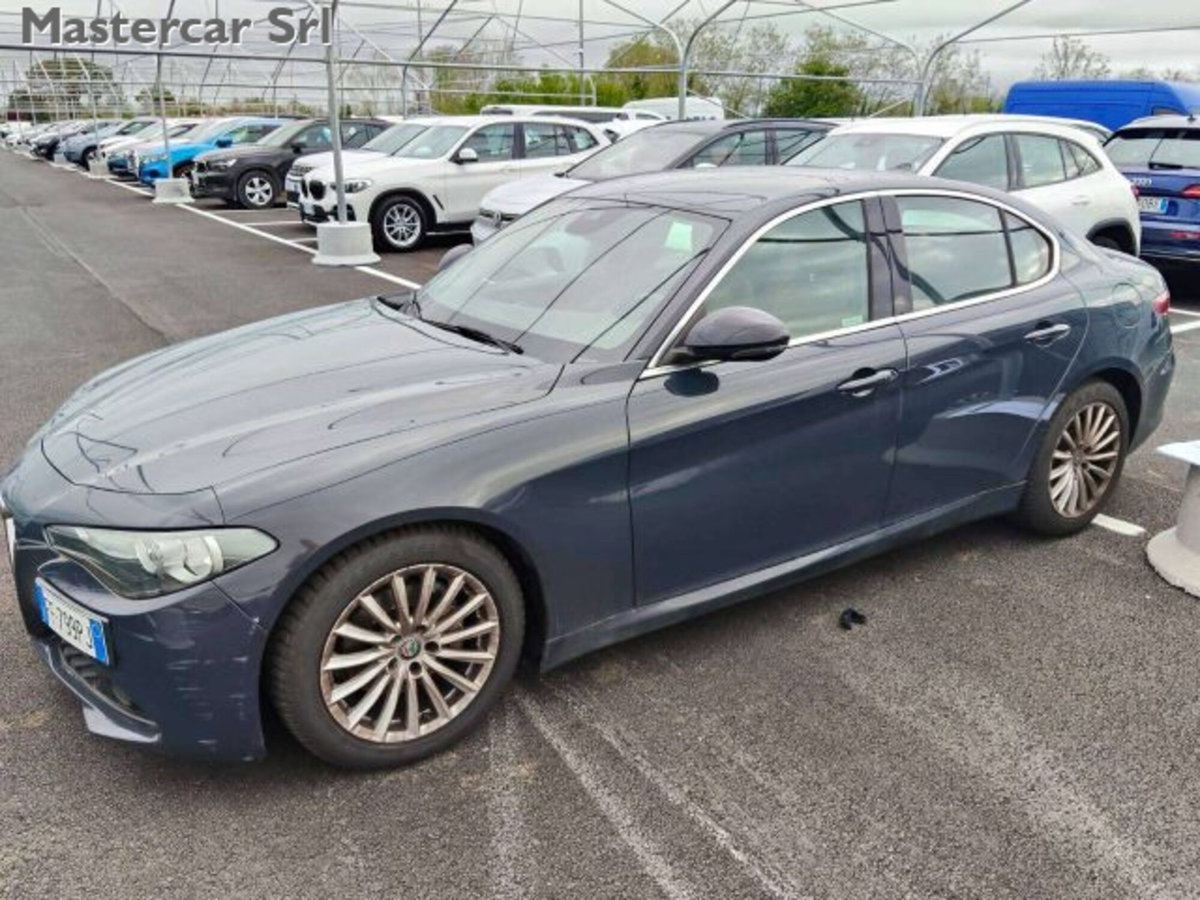 Alfa Romeo Giulia 2.2 Turbodiesel 150 CV AT8 Super (5)