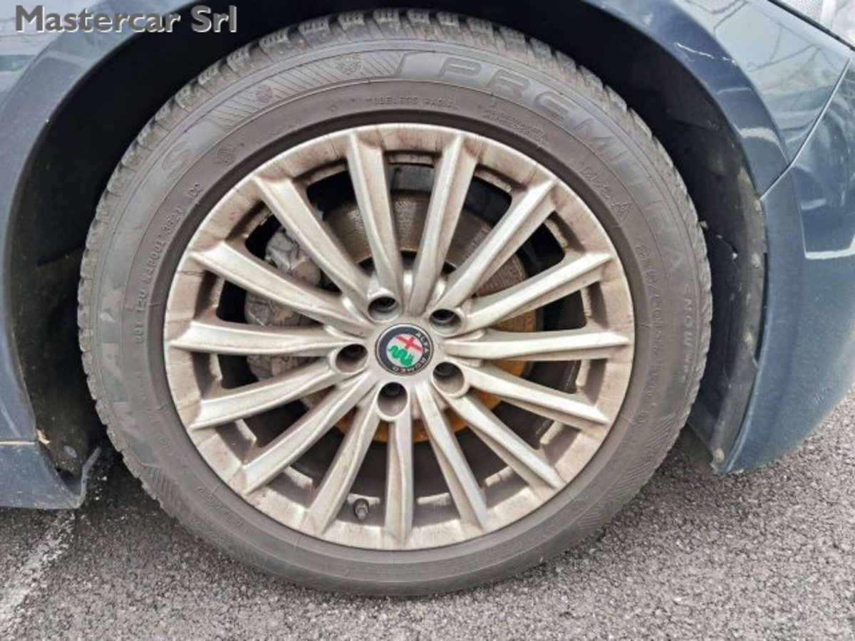 Alfa Romeo Giulia 2.2 Turbodiesel 150 CV AT8 Super (9)