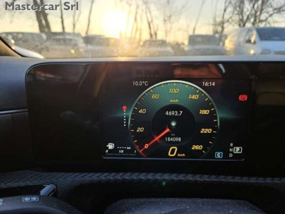 Mercedes-Benz Classe A 180 d AMG Line Premium Plus auto (13)