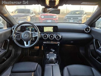 Mercedes-Benz Classe A 180 d AMG Line Premium Plus auto (9)