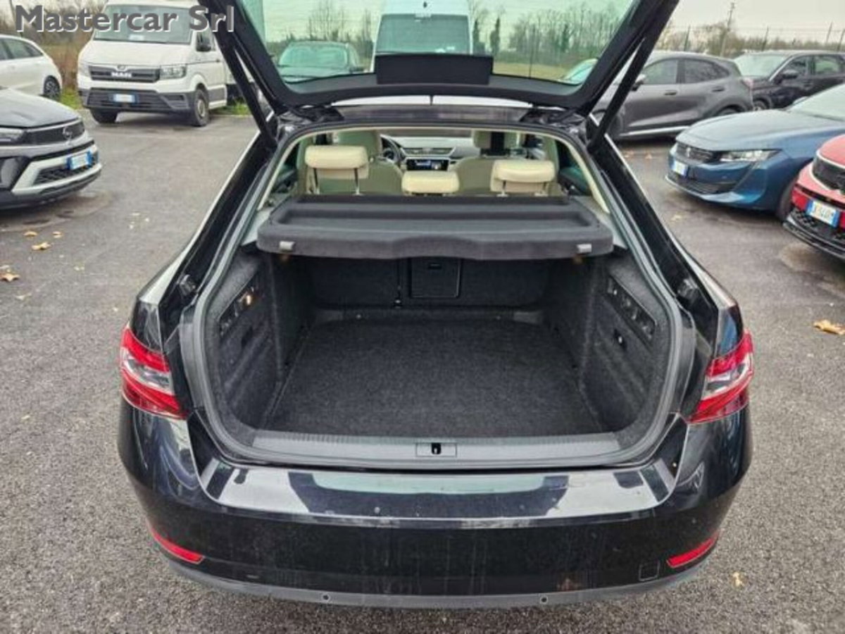 Skoda Superb TDI F.AP. Laurin & Klement (15)