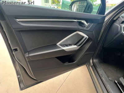 Audi Q3 35 2.0 tdi Business Advanced s-tronic (10)