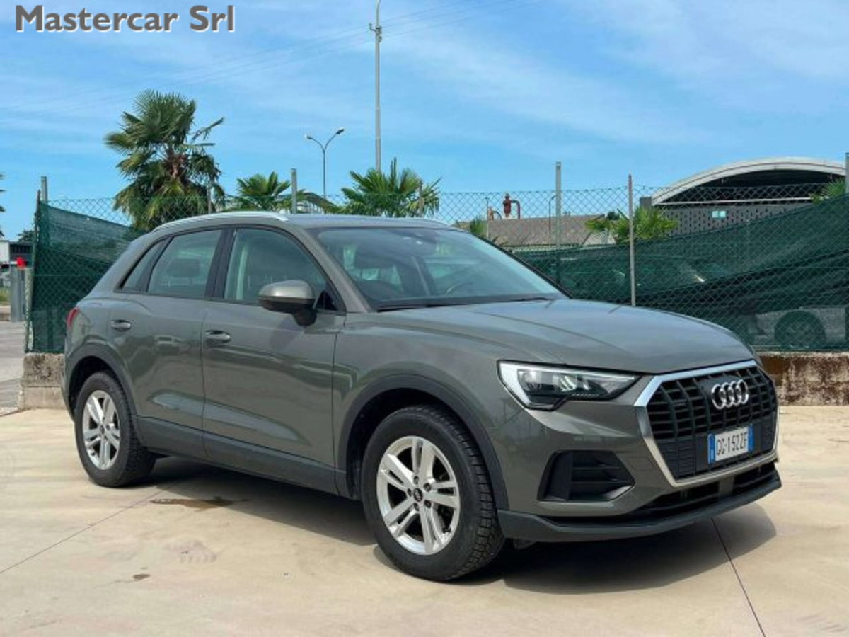 Audi Q3 35 2.0 tdi Business Advanced s-tronic (6)