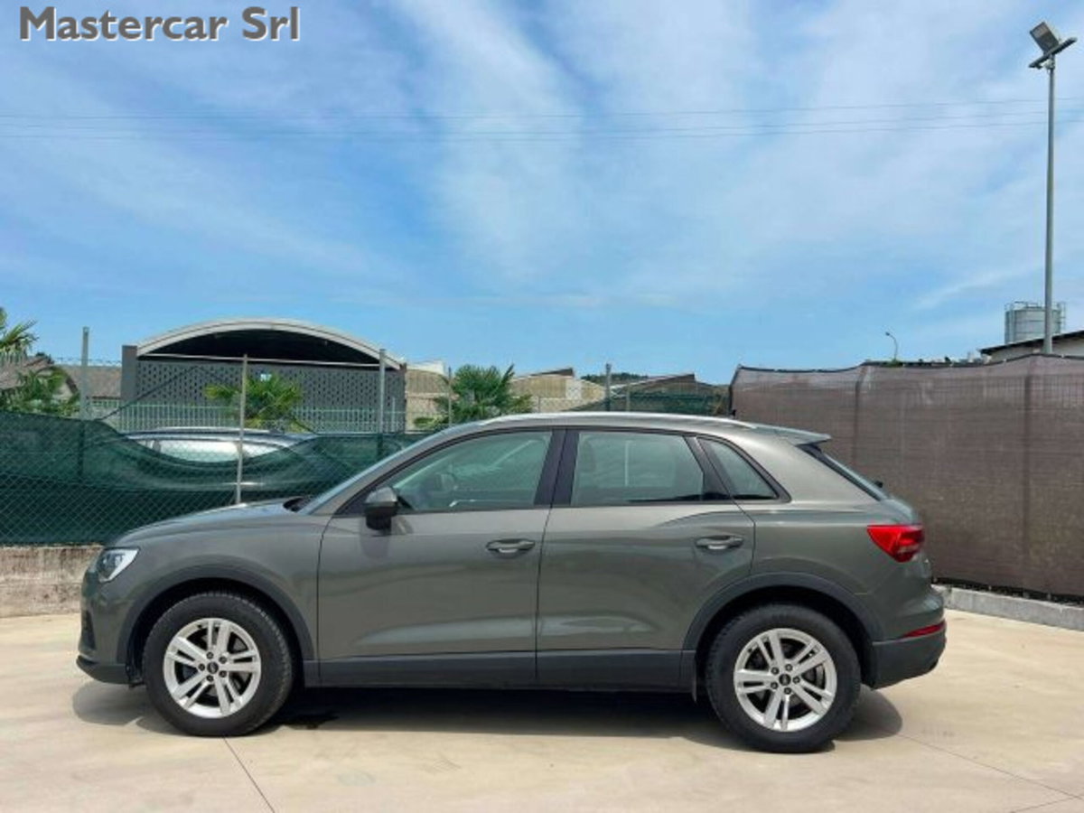 Audi Q3 35 2.0 tdi Business Advanced s-tronic (8)