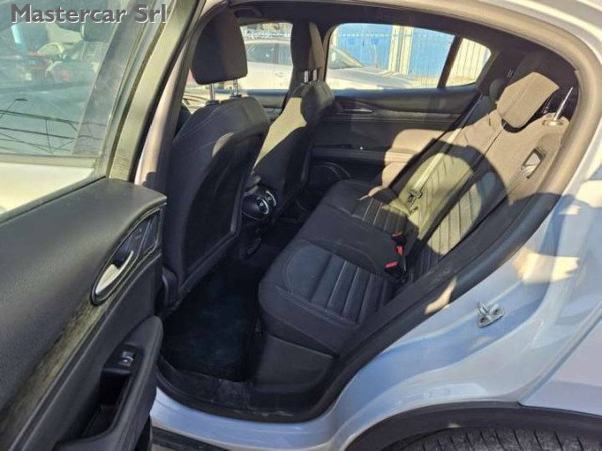 Alfa Romeo Stelvio 2.2 t Intensa Q4 210cv auto (11)