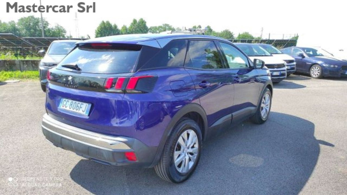 Peugeot 3008 BlueHDi 130 S&S Business (8)