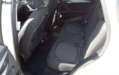 BMW X1 sDrive18d Advantage (10)