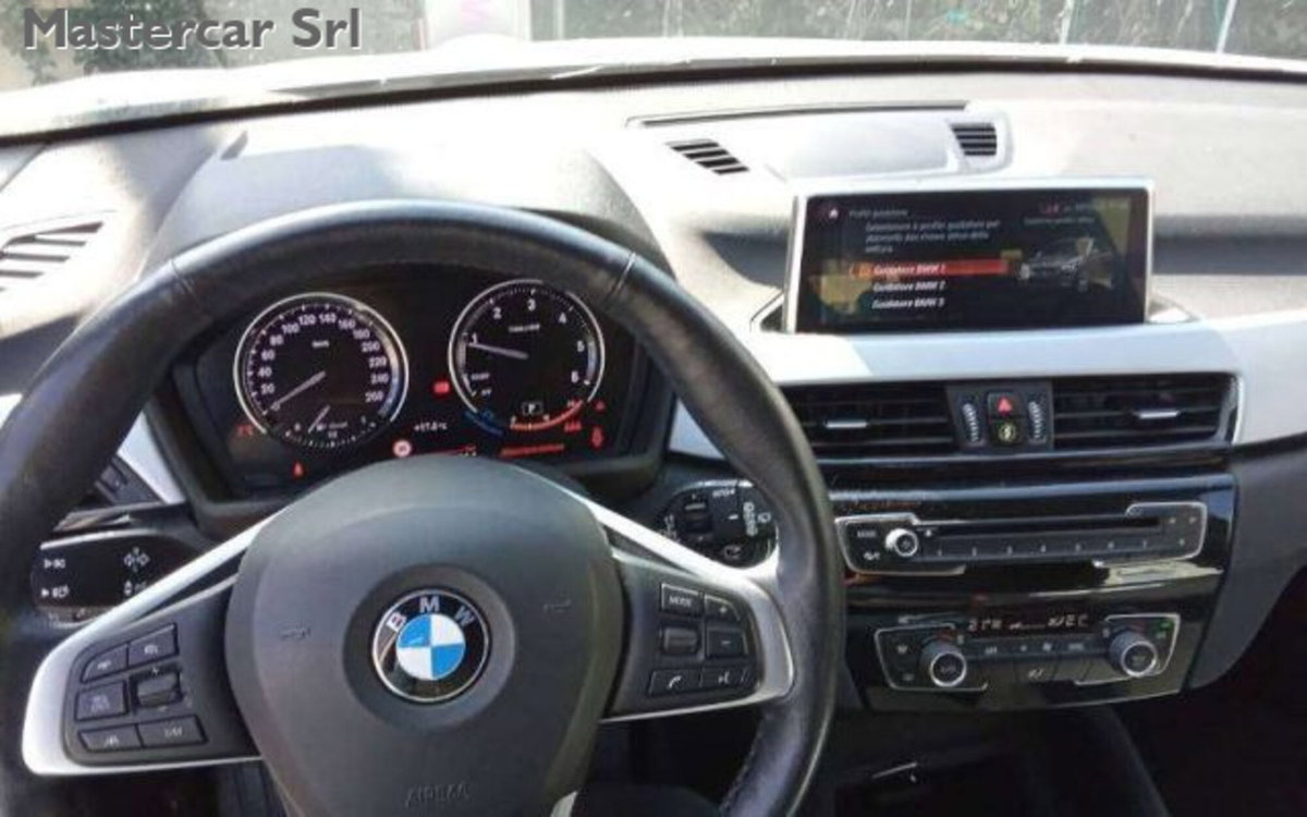 BMW X1 sDrive18d Advantage (12)