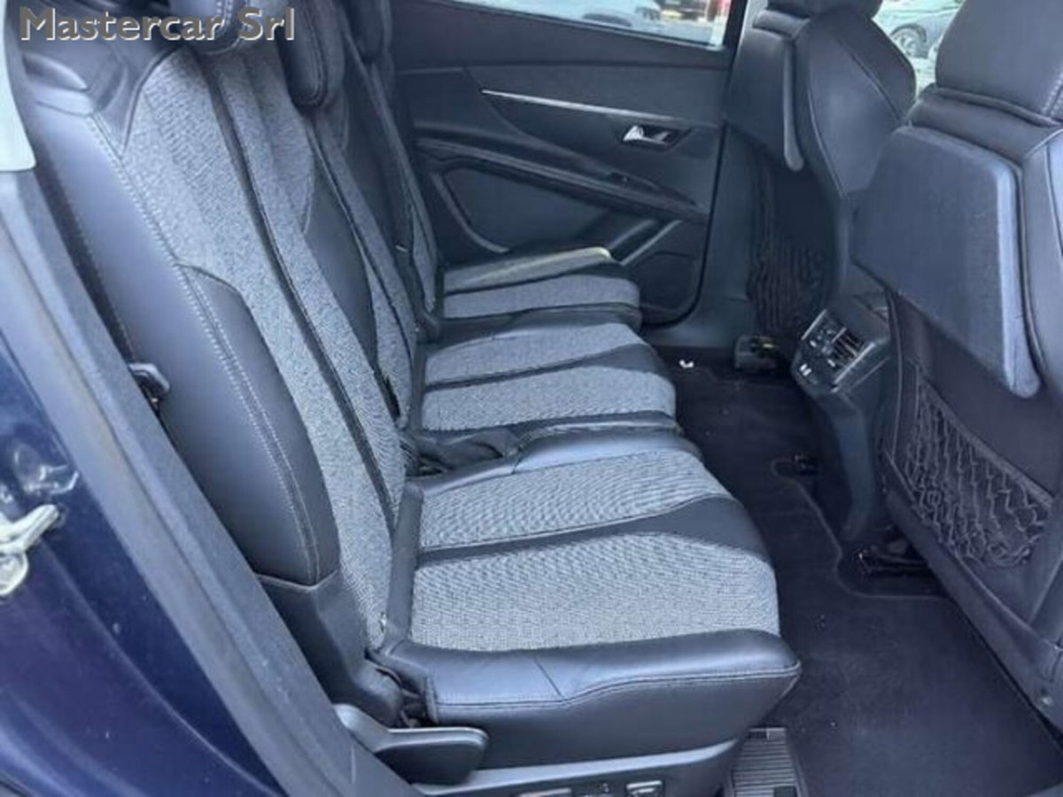 Peugeot 5008 BlueHDi 120 S&S Allure (7)