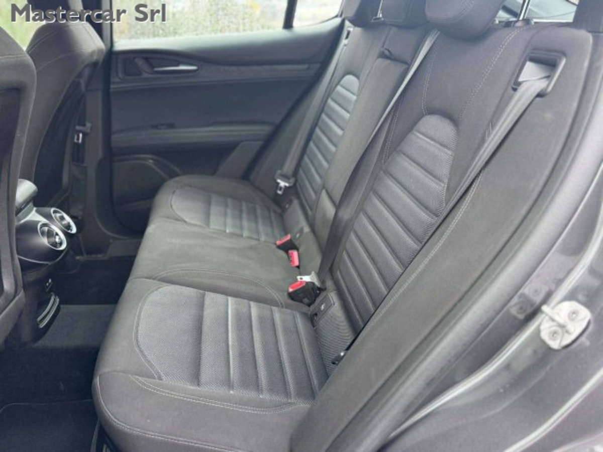 Alfa Romeo Stelvio 2.2 t Veloce Q4 210cv auto (12)