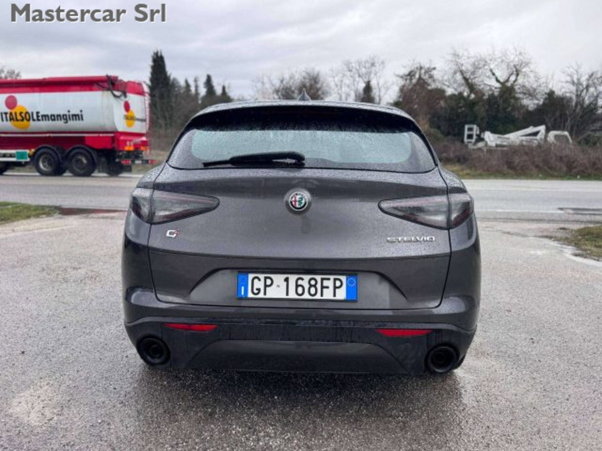 Alfa Romeo Stelvio 2.2 t Veloce Q4 210cv auto (5)