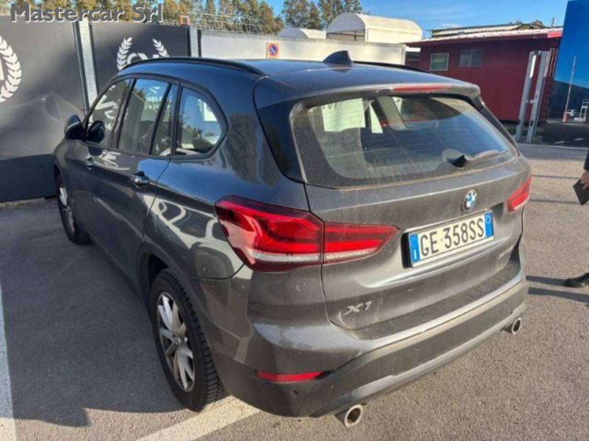 BMW X1 xDrive18d Business Advantage (4)