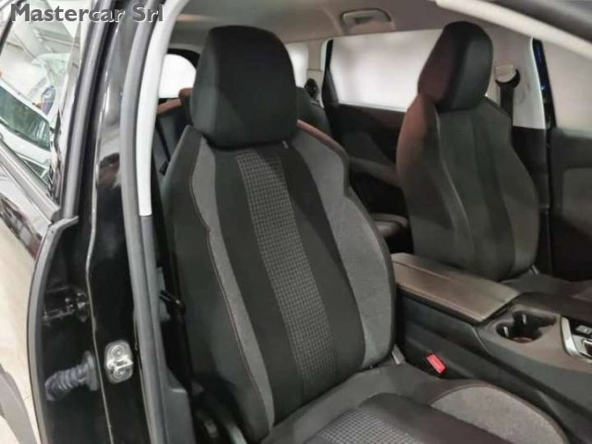 Peugeot 5008 BlueHDi 130 S&S Business (7)