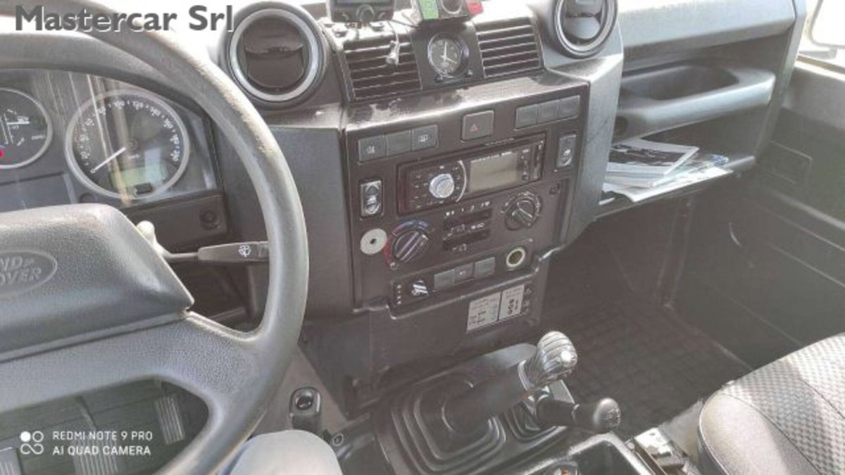 Land Rover Defender 90 2.2 TD4 S.W. E Pack Expedition N1 (11)