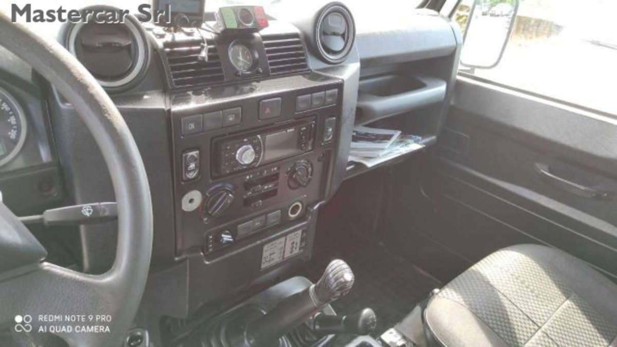 Land Rover Defender 90 2.2 TD4 S.W. E Pack Expedition N1 (12)