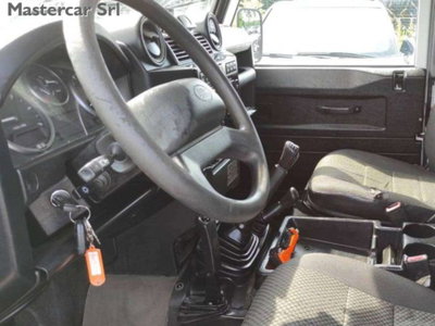 Land Rover Defender 90 2.2 TD4 S.W. E Pack Expedition N1 (14)