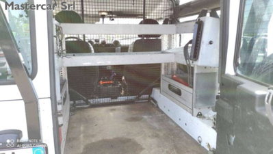Land Rover Defender 90 2.2 TD4 S.W. E Pack Expedition N1 (15)