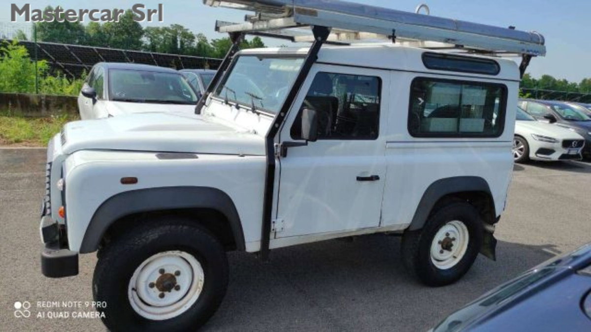 Land Rover Defender 90 2.2 TD4 S.W. E Pack Expedition N1 (3)