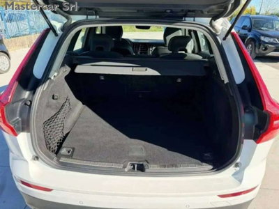 Volvo XC60 2.0 b4 Essential auto (14)